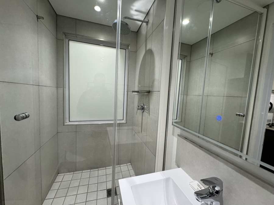 2 Bedroom Property for Sale in Woodstock Western Cape